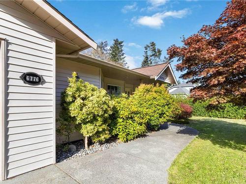 6776 Foreman Heights Dr, Sooke, BC 