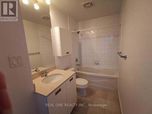 4505 - 38 Grenville Street, Toronto, ON - Indoor Photo Showing Bathroom