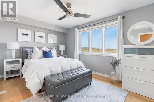 22 Joseph Trail, Collingwood, ON - Indoor Photo Showing Bedroom