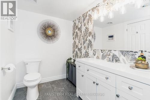 22 Joseph Trail, Collingwood, ON - Indoor Photo Showing Bathroom