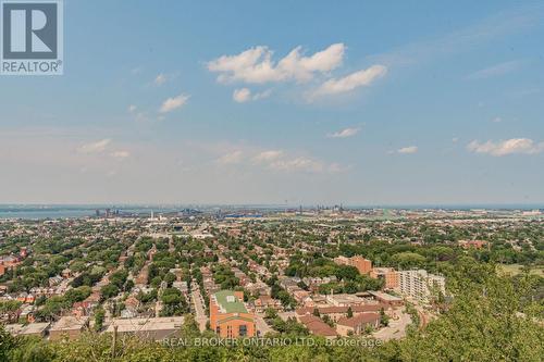 5 East 36Th Street, Hamilton, ON - Outdoor With View