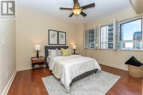 508 - 399 Elizabeth Street, Burlington, ON - Indoor Photo Showing Bedroom