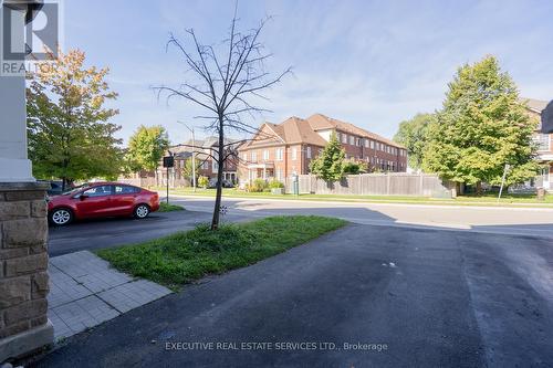 27 Denison Avenue W, Brampton, ON - Outdoor