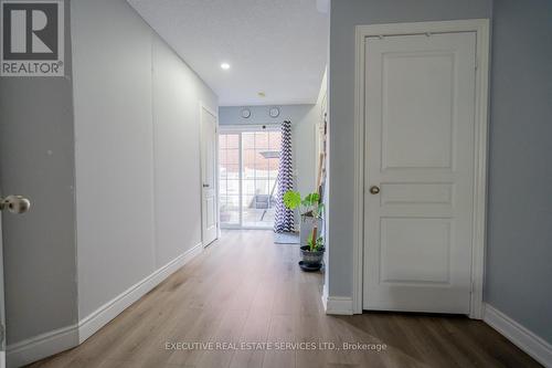 27 Denison Avenue W, Brampton, ON - Indoor Photo Showing Other Room