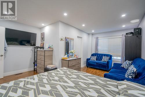 27 Denison Avenue W, Brampton, ON - Indoor Photo Showing Bedroom