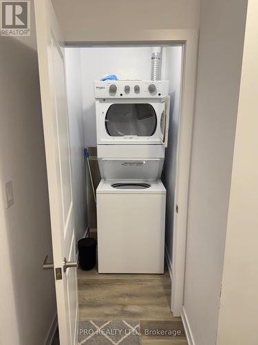 316 - 470 Dundas Street E, Hamilton, ON - Indoor Photo Showing Laundry Room