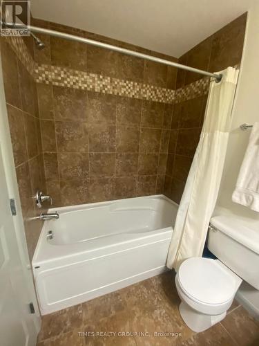 448 - 654 Cook Road, Kelowna, BC - Indoor Photo Showing Bathroom