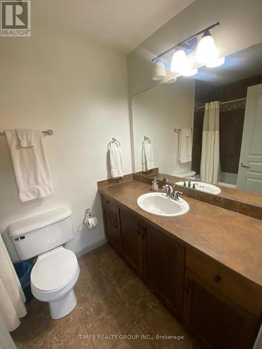 448 - 654 Cook Road, Kelowna, BC - Indoor Photo Showing Bathroom