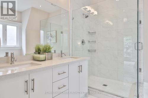 194 Erskine Avenue, Toronto, ON - Indoor Photo Showing Bathroom