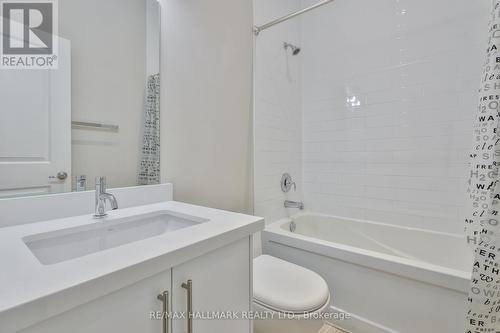 194 Erskine Avenue, Toronto, ON - Indoor Photo Showing Bathroom