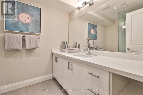 194 Erskine Avenue, Toronto, ON - Indoor Photo Showing Bathroom