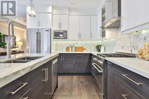 194 Erskine Avenue, Toronto, ON - Indoor Photo Showing Kitchen With Double Sink With Upgraded Kitchen