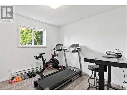 751 Francis Avenue, Kelowna, BC - Indoor Photo Showing Gym Room