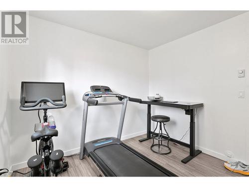 751 Francis Avenue, Kelowna, BC - Indoor Photo Showing Gym Room