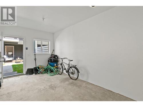 751 Francis Avenue, Kelowna, BC - Indoor Photo Showing Other Room