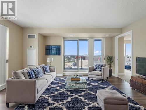 3408 - 50 Town Centre Court, Toronto, ON - Indoor Photo Showing Living Room