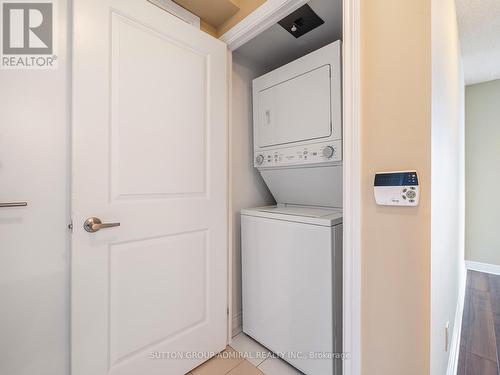 3408 - 50 Town Centre Court, Toronto, ON - Indoor Photo Showing Laundry Room