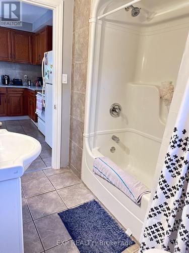 203 Grove Street, Norfolk (Simcoe), ON - Indoor Photo Showing Bathroom