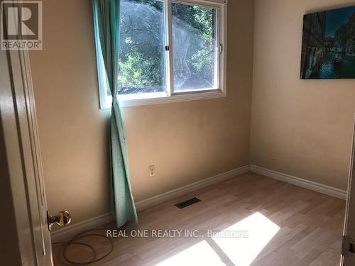 15 Newlands Avenue, Georgina, ON - Indoor Photo Showing Other Room