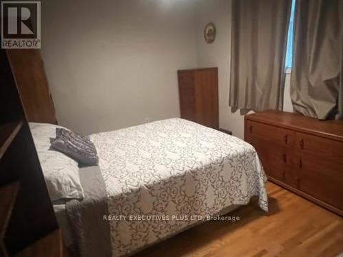 616 Bunting Road, St. Catharines, ON - Indoor Photo Showing Bedroom