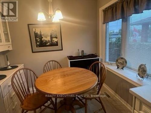 616 Bunting Road, St. Catharines, ON - Indoor Photo Showing Dining Room