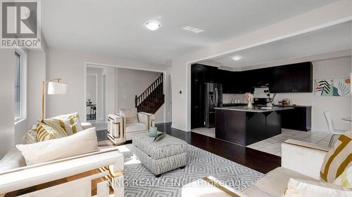 44 Wannamaker Crescent, Cambridge, ON - Indoor Photo Showing Living Room