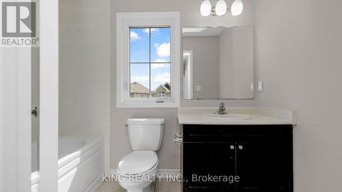 44 Wannamaker Crescent, Cambridge, ON - Indoor Photo Showing Bathroom