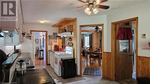 328 Dyer'S Bay Road, Miller Lake, ON - Indoor