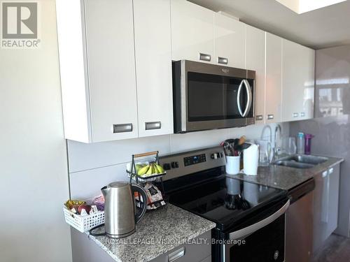 401 - 257 Hemlock Street, Waterloo, ON - Indoor Photo Showing Kitchen With Double Sink