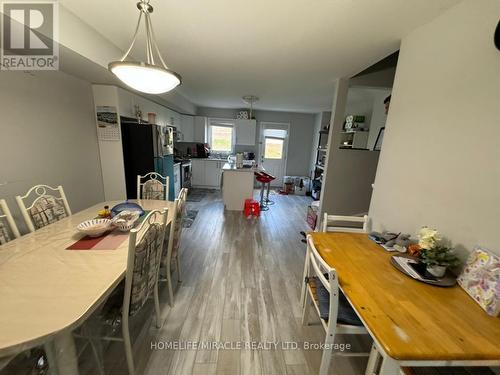 64 - 7768 Ascot Circle, Niagara Falls, ON - Indoor Photo Showing Dining Room