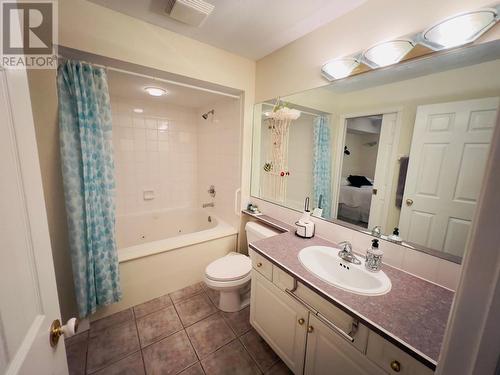 5052 Riverview Road Unit# 5007B, Fairmont Hot Springs, BC - Indoor Photo Showing Bathroom