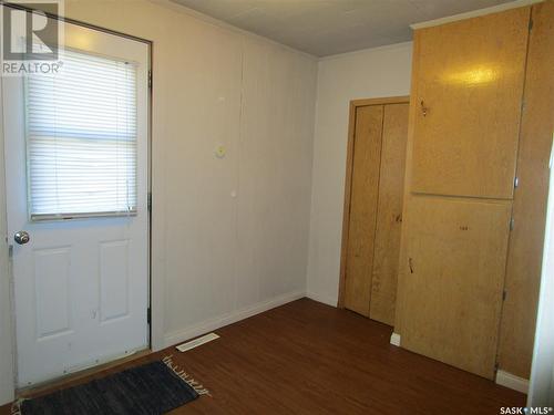 705 2Nd Street W, Assiniboia, SK - Indoor Photo Showing Other Room