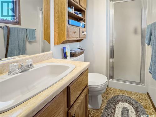 10205 Hamelin Street, North Battleford, SK - Indoor Photo Showing Bathroom