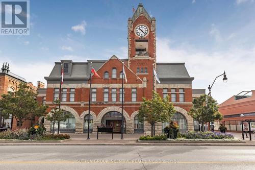 66 Raglan Street, Collingwood, ON - Outdoor With Facade