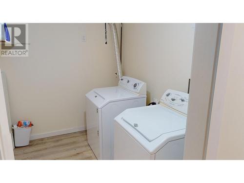 796 Funn Street, Quesnel, BC - Indoor Photo Showing Laundry Room