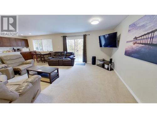 9703 86A Street, Fort St. John, BC - Indoor Photo Showing Living Room