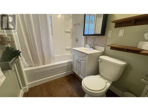 1429 E 8Th Avenue, Prince Rupert, BC - Indoor Photo Showing Bathroom