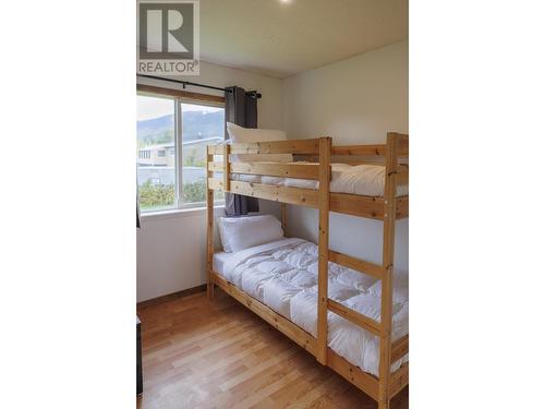 851 2Nd Avenue, Mcbride, BC - Indoor Photo Showing Bedroom