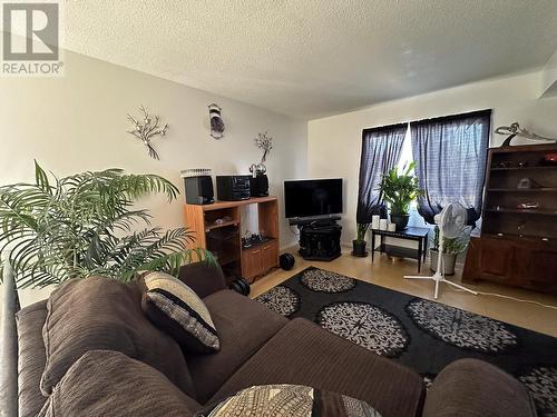 2220-2226 Upland Street, Prince George, BC - Indoor