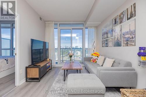 2302 - 121 Mcmahon Drive, Toronto, ON - Indoor Photo Showing Living Room