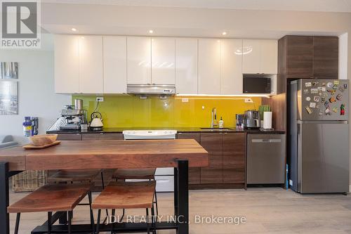 2302 - 121 Mcmahon Drive, Toronto, ON - Indoor Photo Showing Kitchen