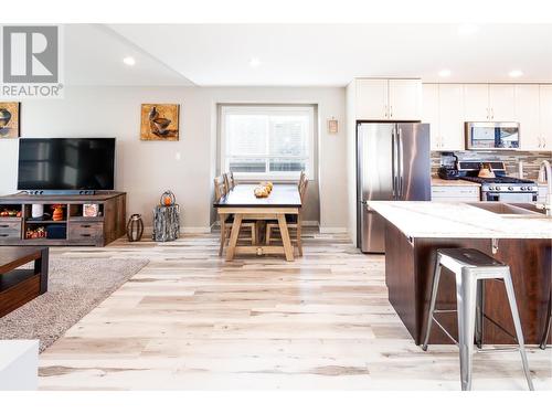 5344 Woodvalley Drive, Prince George, BC - Indoor Photo Showing Kitchen With Stainless Steel Kitchen