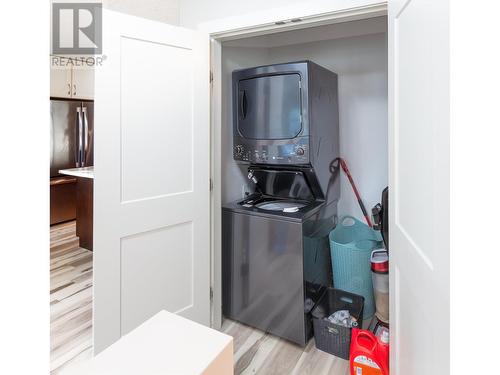 5344 Woodvalley Drive, Prince George, BC - Indoor Photo Showing Laundry Room