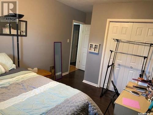 319 Alberta Avenue, Kerrobert, SK - Indoor Photo Showing Bedroom