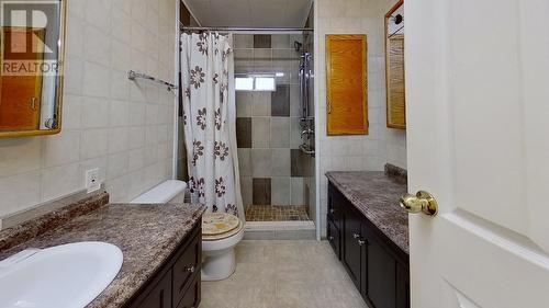 12280 240 Road, Fort St. John, BC - Indoor Photo Showing Bathroom