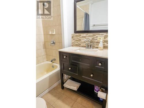 868-870 Fulton Street, Prince Rupert, BC - Indoor Photo Showing Bathroom