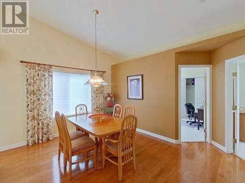 6-4020 Saturna Ave, Powell River, BC - Indoor Photo Showing Dining Room