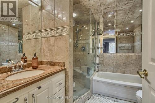 406 - 1121 Steeles Avenue W, Toronto, ON - Indoor Photo Showing Bathroom