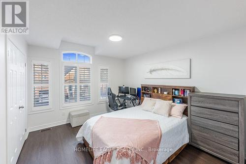 71 Betony Drive, Richmond Hill, ON - Indoor Photo Showing Bedroom