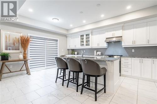 123 Dulgaren Street, Hamilton, ON - Indoor Photo Showing Kitchen